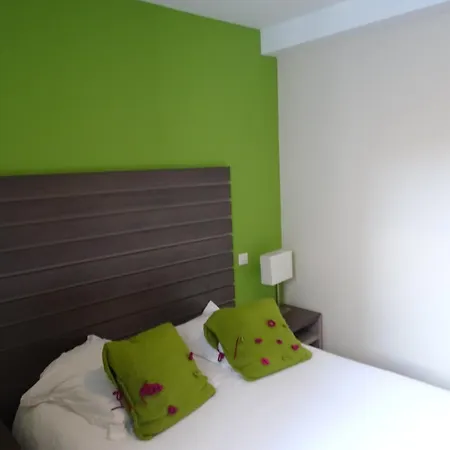 De La Poste 2* Tardets-Sorholus