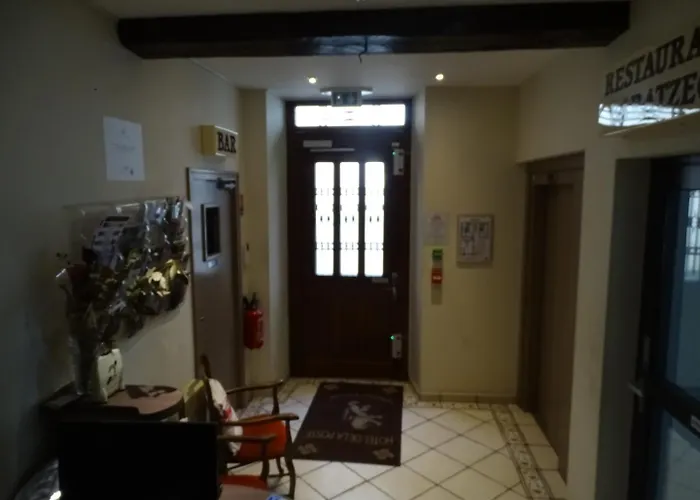 Hotel De La Poste 2*