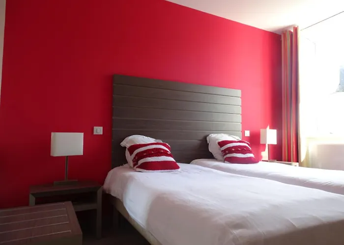 De La Poste Tardets-Sorholus