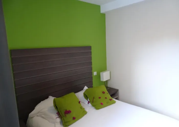 De La Poste 2* Tardets-Sorholus