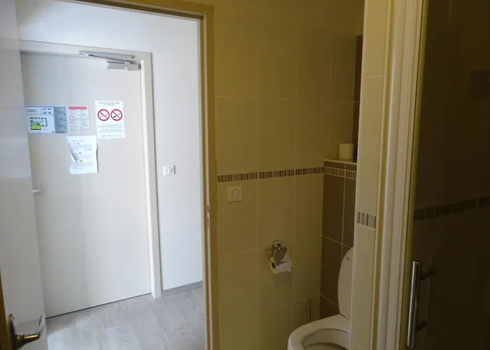 De La Poste Hotel 2*