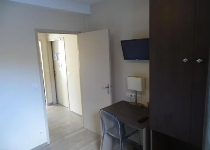 De La Poste Tardets-Sorholus